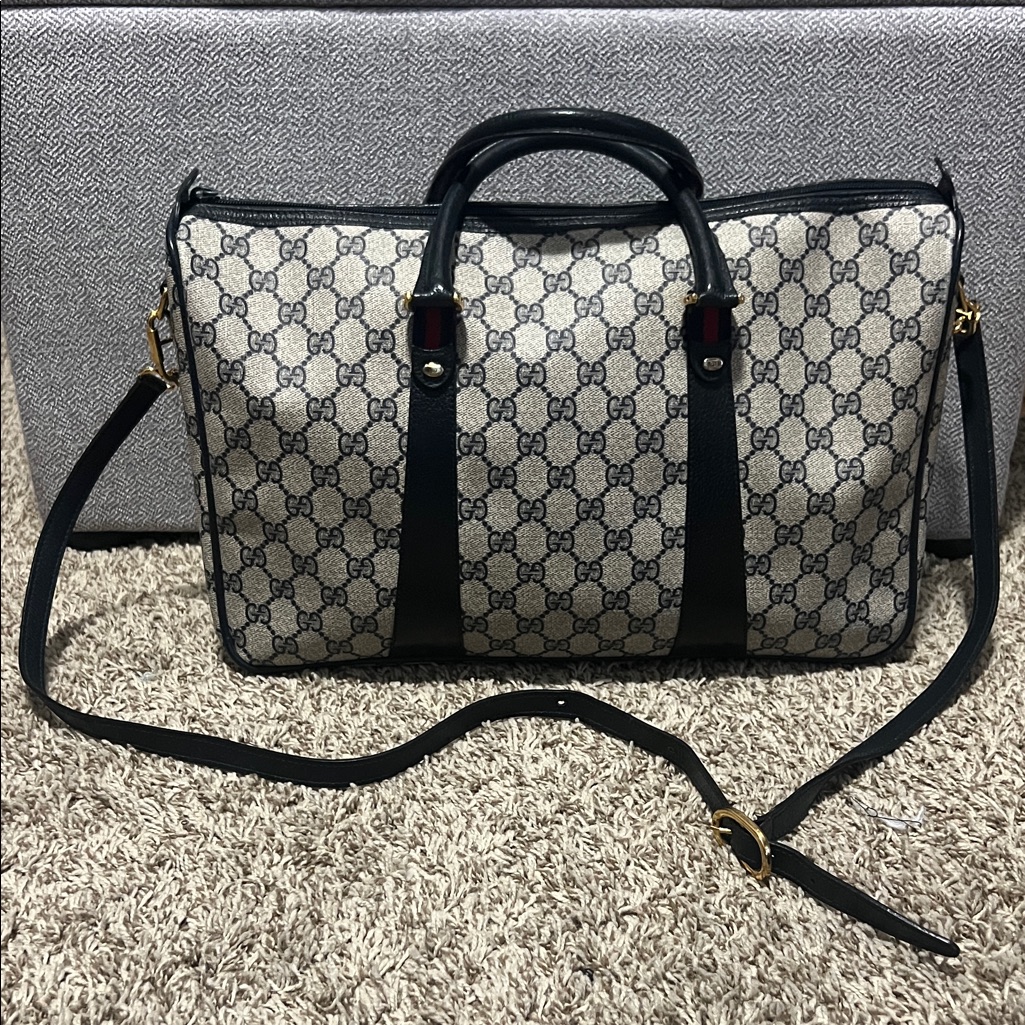 Gucci Beige Gg Supreme Canvas Travel Bag With Navy Trim